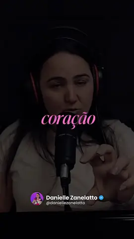 Compartilhe essa palavra poderosa com alguém que você sabe que está precisando ✨!  Assista na íntegra essa pregação da Pastora Danielle Zanelatto no canal do YouTube Danielle Zanelatto Oficial, tema: No tempo de Deus! . . . #daniellezanelatto #oração #palavradedeus #fyyyyyyyyyyyyyyyy #pregacao 