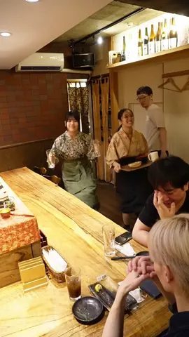 This is how it looks when carrying food