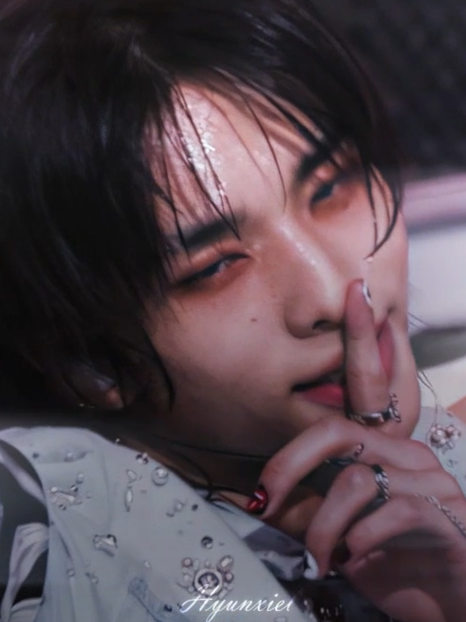 YES I'M COLOR BLIND 1-800 HYUNJIN VERSION, WHO'S NEXT? #hyunjin #hyunjinedit #straykids #skz #straykidsedit #kpop #kpopfyp #fyp 