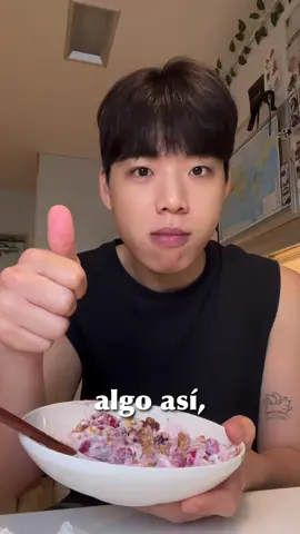 Estás a dieta? Entonces mira este video! 🫵🏻  Siempre comía esto al despertarme por la mañana 🍓🫐🥜🥛🍦 #dieta #diet #recetas #recetassaludables #coreano #corea #fyp #parati #foryou 