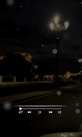 Düşer aklıma bomboş gidişlerin 