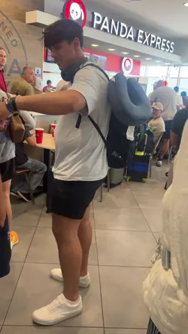 Aruba airport on a SATURDAY. Maybe 1 hour and 45 min from the time we arrived, checked luggage and went through customs. NOT BAD at all for a weekend and they are really friendly ❤️#arubaonehappyisland #MomsofTikTok #arubaairport #americanairlines 