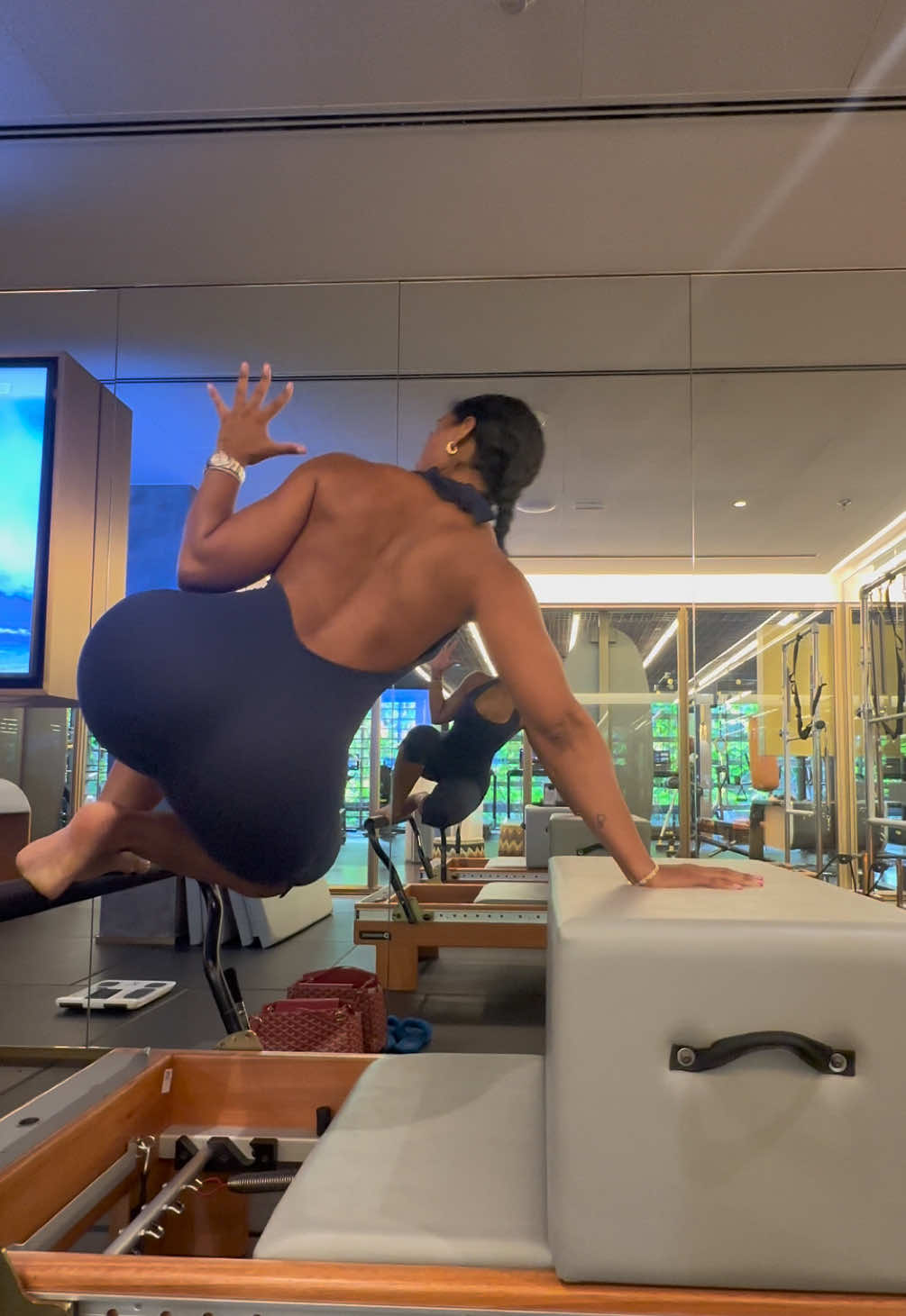 sit back and enjoy the flow 🤸🏾‍♀️                                       #reformerpilates #fyp #pilates 