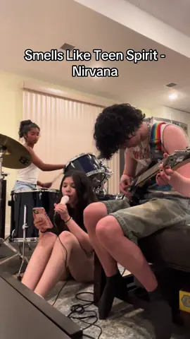 Smells Like Teen Spirit - Nirvana 😈 #band #bandcover #foryou #fyp #growanangel #smallband #cover #smellsliketeenspirit #nirvana #singing #guitar #music #makethisviral #makethisblowup 