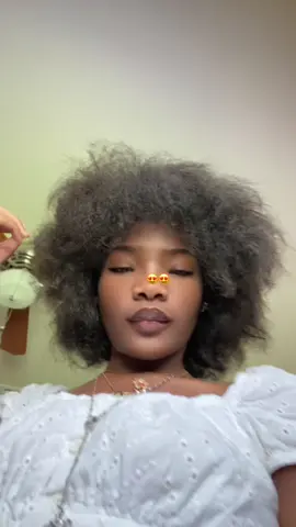 🤩