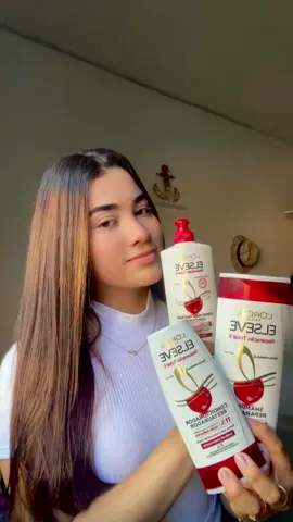 Olha só esse novo kit da @L’Oréal Paris @lorealparis_brasil que eu comecei a usar! Tô falando do Elseve Reparação Total 5 em 1, e ele já virou meu queridinho E é enriquecido com Cicatri-Ceramida, que começa a reparar os danos desde os primeiros sinais! Senti meu cabelo menos quebradiço, com mais brilho e super flexível logo nas primeiras lavagens. Sério, se seu cabelo tá precisando de um cuidado mais intenso, você precisa testar esse kit!✨ #creatorsearchinsights #ugc #ugccreator #ugcexample #ugcbeauty #elseve #elsevelisodossonhos #hair #cabelo #lorealparis 
