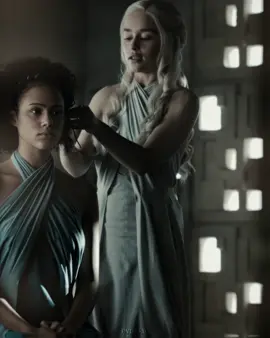 God is a woman🎵 (repost) cc: Eclipse (payhip in bio) dt: @uma @ʀᴀʏᴀ @tanya @stormnyras  #missandei #missandeiedit #daenerystargaryen #daenerystargaryenedit #nathalieemmanuel #nathalieemmanueledit #emiliaclarke #emiliaclarkeedit #got #gotedit #gameofthrones #gameofthronesedit #foryou #foryoupage #fyp