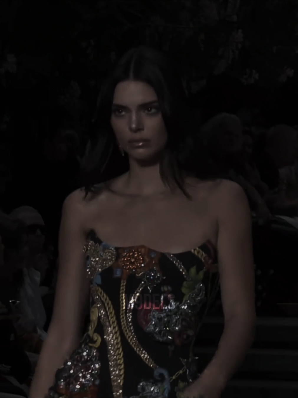 #kendalljenner and #bellahadid walking for #versace men's SS19 