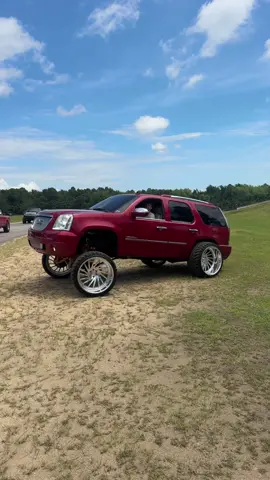 Every truck was here for this #trucks #squattedtrucks #chevy 