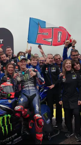 Nice one, gang! 👊🤩 Join the team in their Sprint Parc Fermé celebrations 🍾💙 #MonsterYamaha | #YamahaMotoGP | #YamahaFactoryRacing | #MotoGP | #GermanGP
