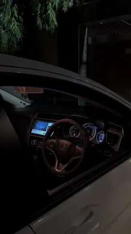 City🫦                                                  #honda #city #whitebeauty🤍 #loml #foryou #foryoupage #viralvideo #tiktokviral #pakistan #2025