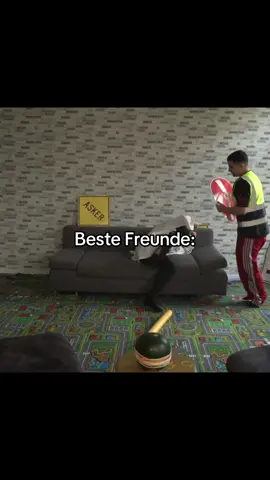 Markiert #fy #agaamuza #agamuza #agaamuzaclips #freunde #bestefreunde #lachkick #crashout 