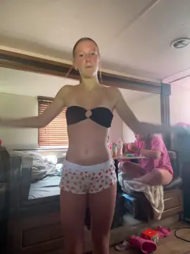 #im18tiktok #fyp #tanning #tanning #lipsync 