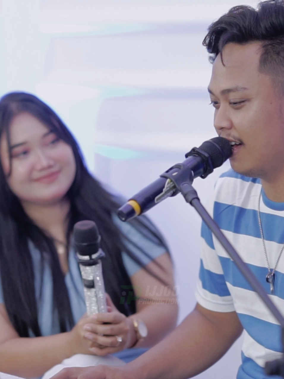 Wes mulai mesam mesem bolo 😂 @Ijjoo Production @iisaliaananta 🌏  #dangdutlawas #terkesima #soundviral #ijjooproduction #musikviral 