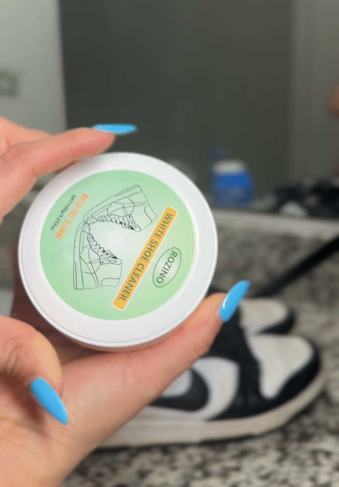 Fácil de limpiar y rápido ! También los lavo y tallo pero siento que es una manera rápida de limpiarlos y efectiva #tiktokshopfinds #tiktokshopcreatorpicks #dealsforyou #dealsforyourdays #shoecleaner 