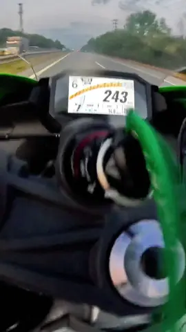 #kawasaki #zx6r #ninja 