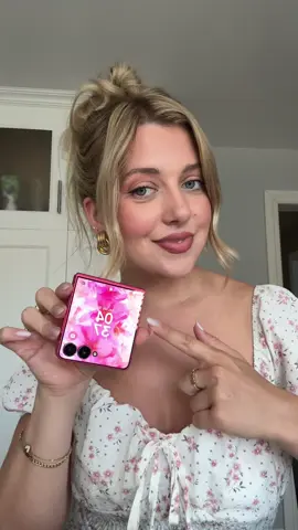 Z Flip 7 Google Gemini is SO useful on the cover screen! #zflip7 #zflip #zflip7 #samsunggalaxy #samsungtips #samsungtricks #googlegemini #armaniluminoussilkblush @Armani beauty @Parfums De Marley 