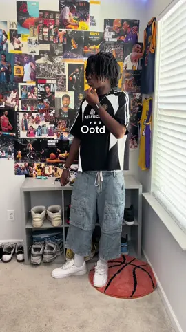 Ootd #fashiontiktok #streetwear #outfitinspo #OOTD #jorts