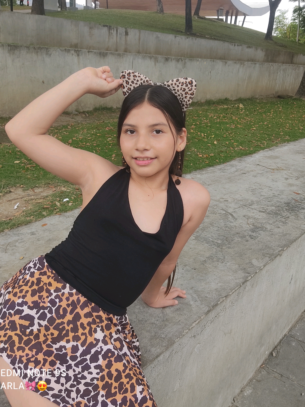 @Escuela de reinas  #model 