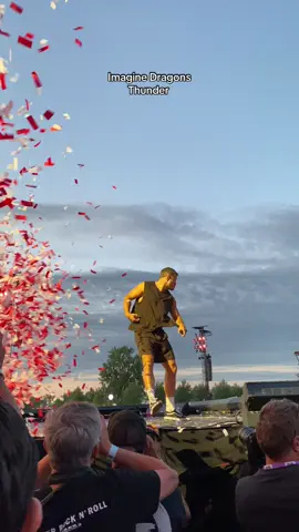 Werchter Boutique- Imagine Dragons  #imaginedragons #loomtour #fyp #werchter #belgium #danreynolds #imaginedragonsconcert #LOOM @Imagine Dragons 