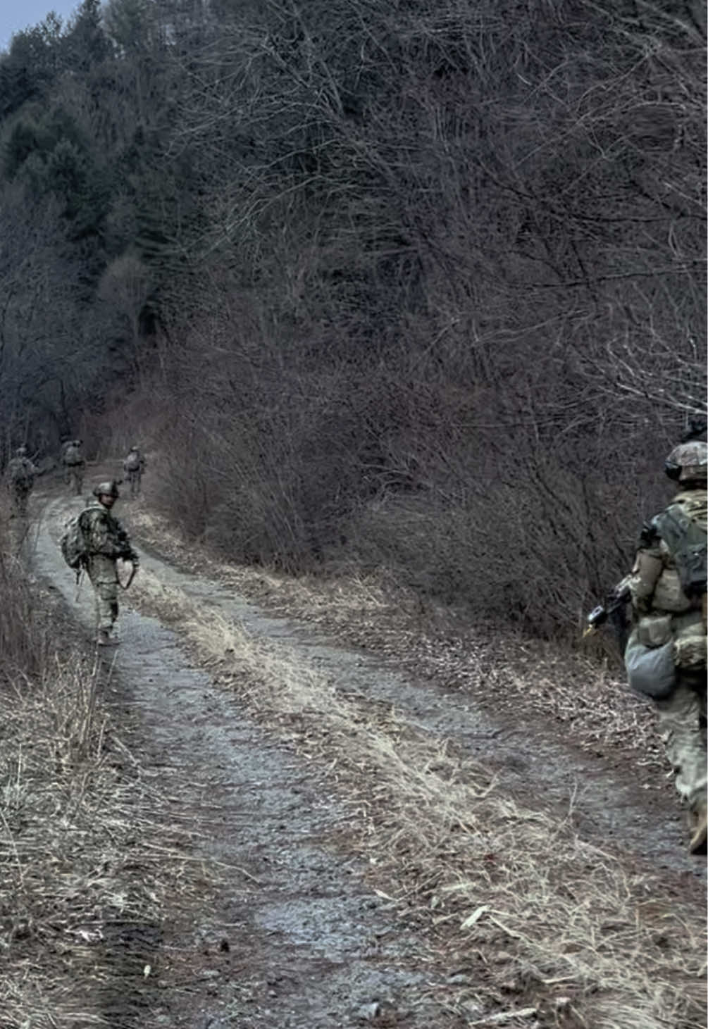 Patrolling, that’s all this video is.  #patrolling #army #miltok #military #usa #korea #ranger 