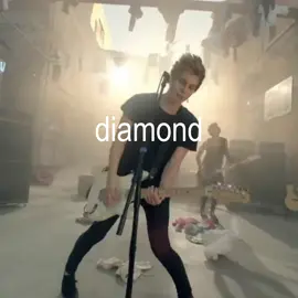 She looks so perfect - 5SOS #lyrics #5sos #shelookssoperfect 