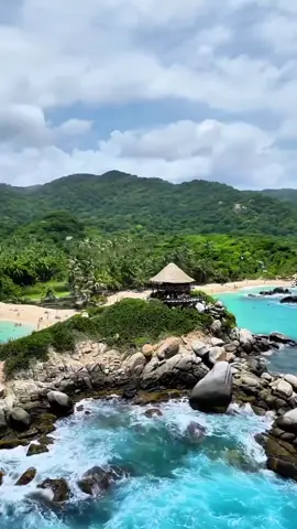 Esto es un poco… de Colombia 🇨🇴☀️  . . . . #colombia #playas #turismo #viajes #cartagena #santamarta #sanandres #laguajira #mar