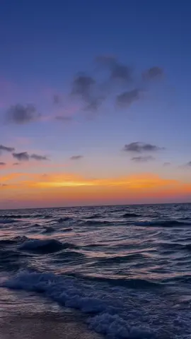 🥀🚶🏻‍♂️ #sunrise #reels #sea #photography #عدي_زاغة #ابو_سنينه #fyp #ترند #مالي_خلق_احط_هاشتاقات #العريش 