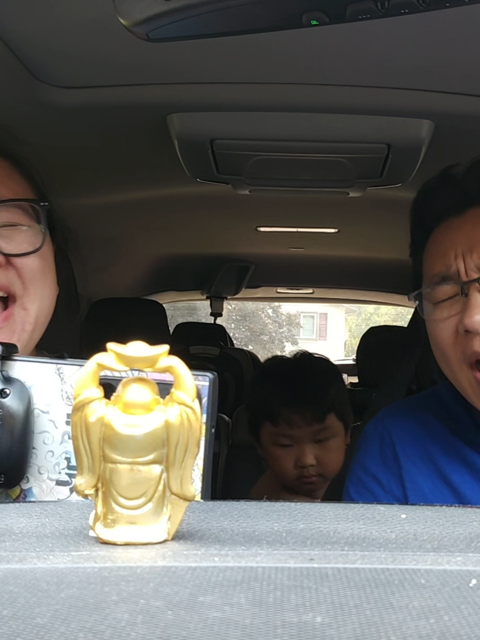 Hmong Couple Duet Karaoke 4 (car edition) Song: Xyov puas muaj lwm tiam by J Vang #hmongtiktok  #tiktokaffiliate  #carkaraoke  #hmongduet #marriagecouple  #xyovpuasmuajlwmtiam #jvang 