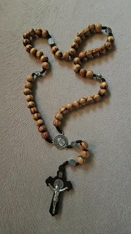 #rosary #rosarybeads #fyp #viral #trending #monthofrosary #holyrosary 