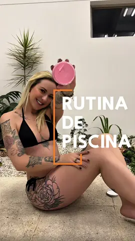 🏊‍♀️✨ RUTINA DE PISCINA CON SECRET ROUSSE ✨🏊‍♀️ Amo la piscina, el agua, nadar, relajarme… pero también sé que el cloro y el sol pueden maltratar mi piel y cabello 😩. Por eso tengo mi rutina infaltable con los productos de @secretrousse 💖 💦 Perfume capilar: ¡una joya! Protege con termoprotector, combate el frizz y deja mi cabello suave, brillante y con un aroma delicioso todo el día. 🌸 Splash corporal: Refresca, hidrata y huele TAN rico que se vuelve parte de mi personalidad 🤭 🧈 Mantequilla corporal: Nutre, hidrata profundo y me deja la piel con brillitos sutiles que amo para el post piscina ✨ Este es mi ritual de amor propio cada vez que vengo a nadar 🧖‍♀️💕 Si tú también amas la piscina pero quieres cuidarte como una diosa, ¡esta rutina es para ti! 💅 #RutinaDePiscina #CuidadoCapilar #cuidadocorporal #PiscinaMood #SkincareRutina