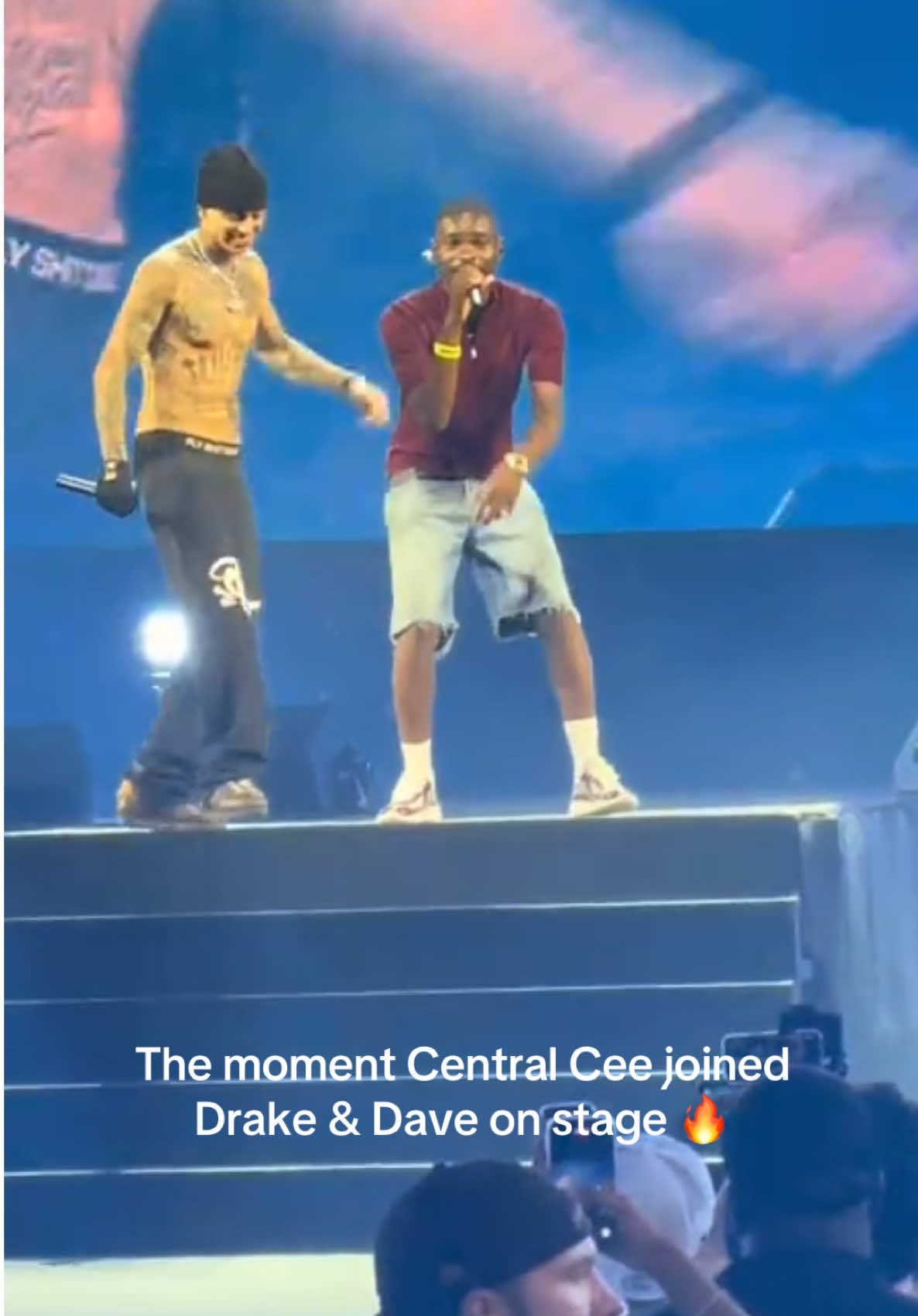 UK Rap >>>> @CentralCee @Santan #wireless #wirelessfestival #wireless2025 #finsburypark #london #drake #santandave #centralcee #sprinter #ukrap 