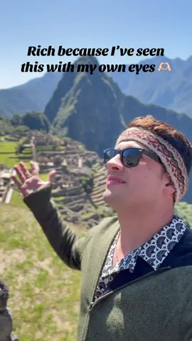 “No pares nunca de soñar” . . . . #samanostyles #chicagotiktok #traveler #fyp #viaje #vida #peru🇵🇪 #cusco #viajero #machupicchu #7wondersoftheworld 