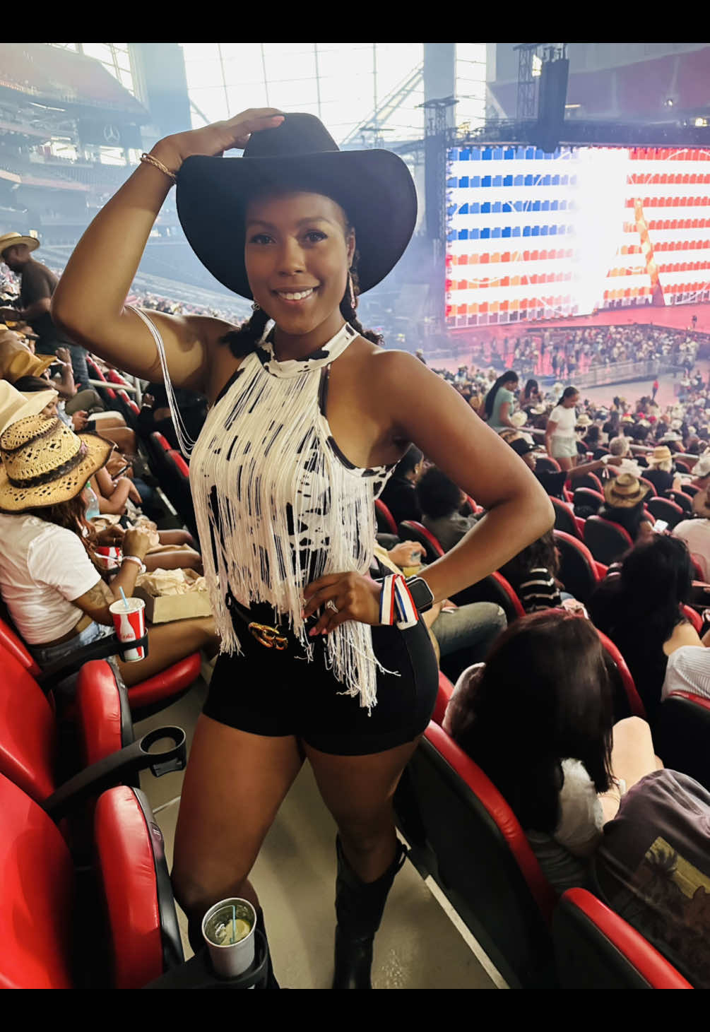 GRWM to go to the Beyonce Cowboy Carter concert in ATL!  #CowboyCarter2025 #GRWM #FinePharmacist #Atl #MBS #BeyHive #Beyonce 