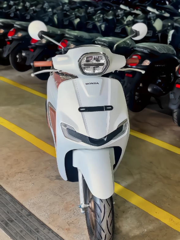 Stylo ABS Matte White ready yak 😁  #stylo #stylo160 #spsmotorajibarang #xybca #socialmediaexcellence2025  @HONDA PURWOKERTO @AHASS SPS AJIBARANG @AHASS16175🔧 