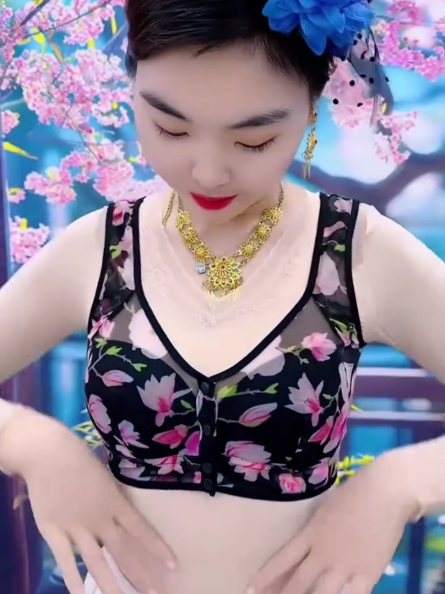 Comfortable Cotton Bra #clickshop72 #foryou #foryoupage #review #kitchenorganization #reelsviral #gadgets #coolgadgets #besthomegadgets #kithchengadgets #gadget #5minutecrafts #lifehacks #cooking #trending #fyp 