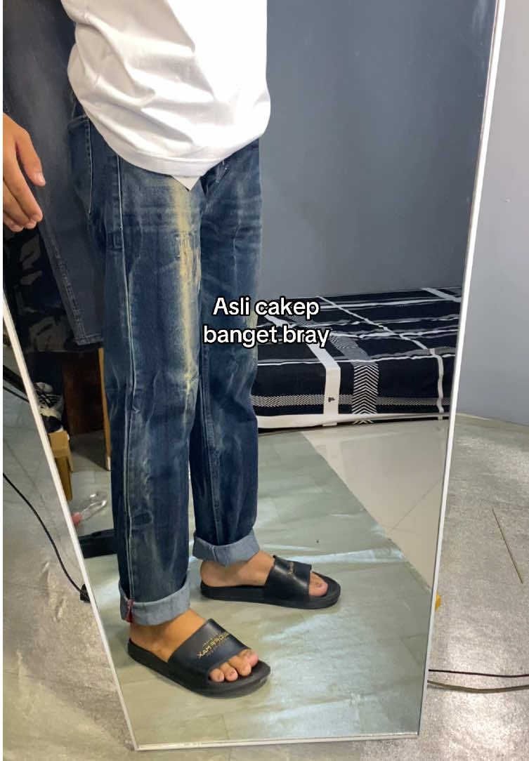 Modal 150an udah bisa dapat jeans secakep ini🥵#outfitideas #outfit #fypp #affiliate #celanamurah #denimjeans #celanapria #denimskirt #trondheim #denim #coworkers