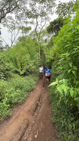 p #trailruning  #downhill 