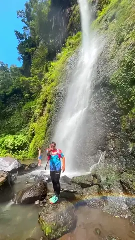 Indahnya alam ini , Sudahilah rebahan kalian Ayoo bergerak !! Nikmati keindahan alam ini dan Lestarikan 💪🗻🌿🌱. #fyp #pelarikonten #trailrun #mountain 
