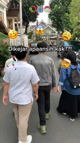 Deadline udah depan mata, tapi revisian dateng teruss??? 😵‍💫 kira kira siapa nih yang relate banget sama hal ini??? Tenang tenang…. meskipun hactic kita tetep jalanin dengan santai😎🤙🏻 jadwal padet? gamasalah, yang penting tetep dibikin asik!! Stay aktif, stay produktif ❤️💫 #FLMPI #FLMPISTMI  #SalamFLMPI #DeadlineWarriors #OrganisasiLife    