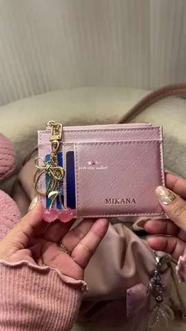 my favvv pink wallet! #mikana #wallet #slimwallet #wallets #smallwallet #shortwallet #fyp #foryou #trending #viral 
