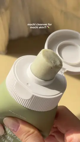 mochi cleanser for mochi skin @Arencia Singapore 🍡⭐️ love how this cleanser deeply cleanses my face without leaving a tight feeling  - #arencia #glassskin #viral #facecleansers #mochiskin #arenciacleanser #fyp #koreanskincare #kaleicreators @kalei SG 
