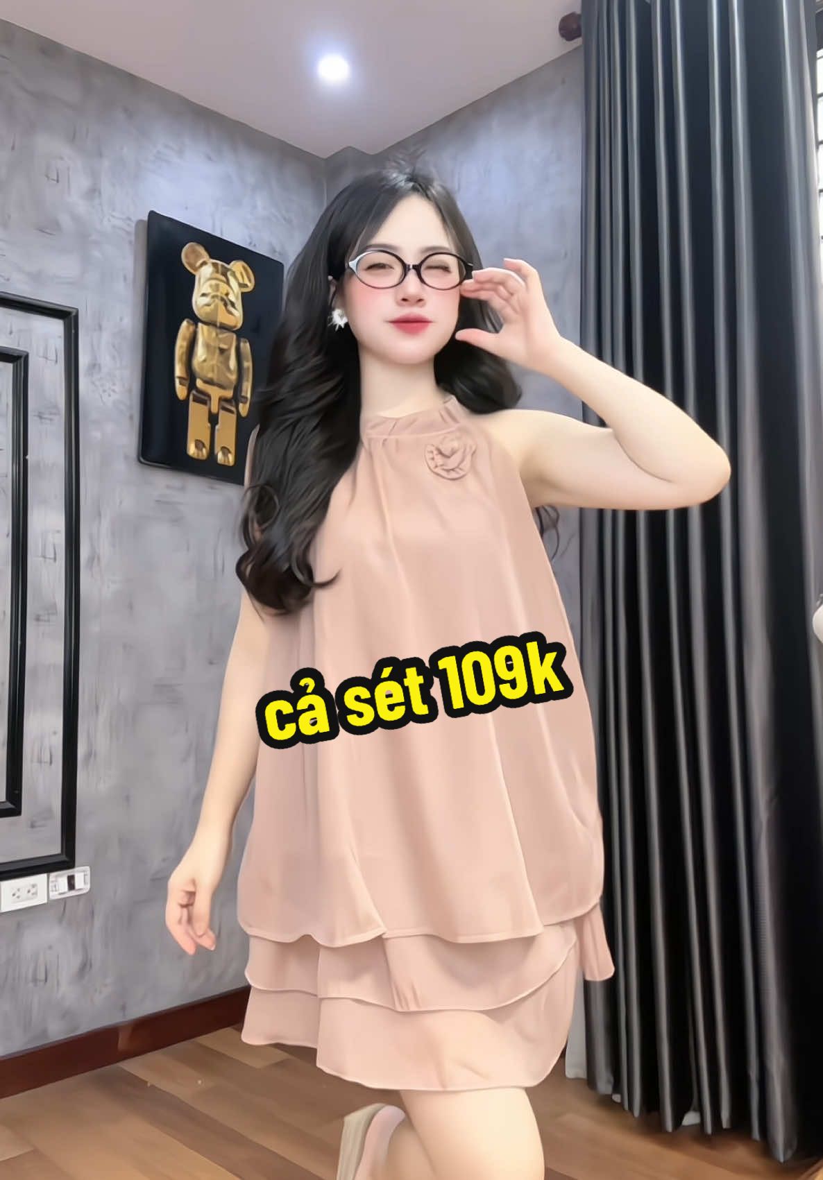 sét áo yếm tơ chân váy#xuhuong #xuhuongtiktok #xuhuongvideo #trendingvideo #thoitrang #xuhướng #setdoxinh #vayxoe #maxidibien #setdoxinh #vayxoe #trending #trending #vayxinh 