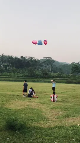 🫂 #sepakbola #football #footballtiktok #storybola #fypシ゚ #tarkam #xcyzba #fyppppppppppppppppppppppp 