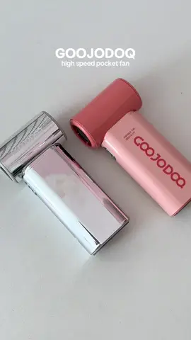 the newest high speed pocket fan from @goojodoq.ph 💫 #goojodoq #goojodoqminifan #goojodoqturbofan #goojodoqfan #minifan #minifanportable #minifanrechargeable #turbofan #miniturbofan #pocketfan 