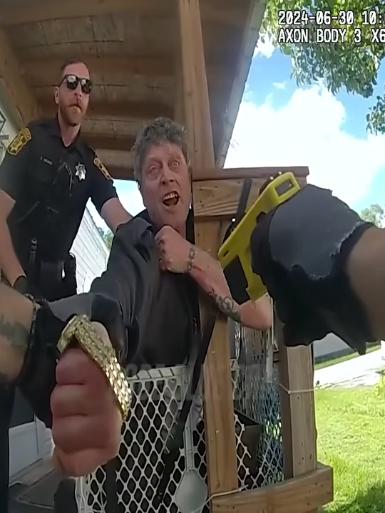 He Laughed at the Taser But Didnt See the Pepper Spray Coming#cops #copsoftiktok #copsontiktok #copstiktok #copscrime #bodycam #crime