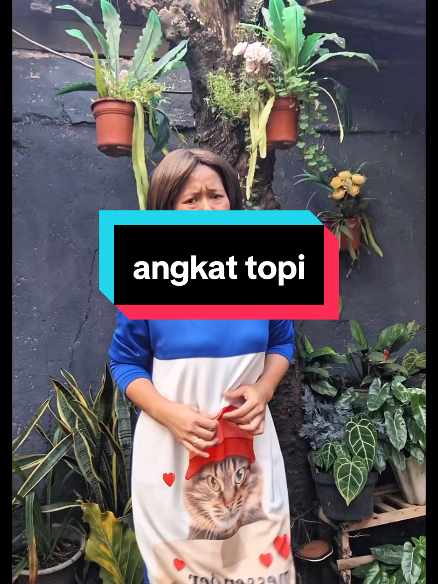 DUET YUK angkat topi #angkattopi #yusyunus #dangdutlawas #duetyuk #videolucu #mamakhafsoh2 