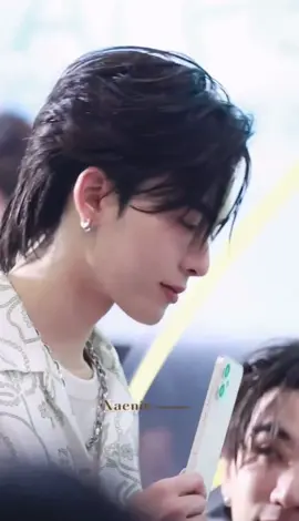 แซนต้าเหมือนดาวเหนือเมื่ออยู่บนท้องฟ้าจะสว่าง สวยงาม โดดเด่น⭐️ ขนาดป่วยน้องก็ยังยิ้มบอกแต่ว่าไม่เป็นไรยังไหว🥺 #แซนต้าพงศภัค #santapongsapak #gmmtv #fyp 