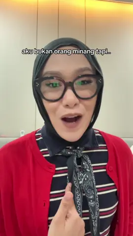 seminggu lebih nyanyi ini terus!!!akkk tabola bale minang ver!!
