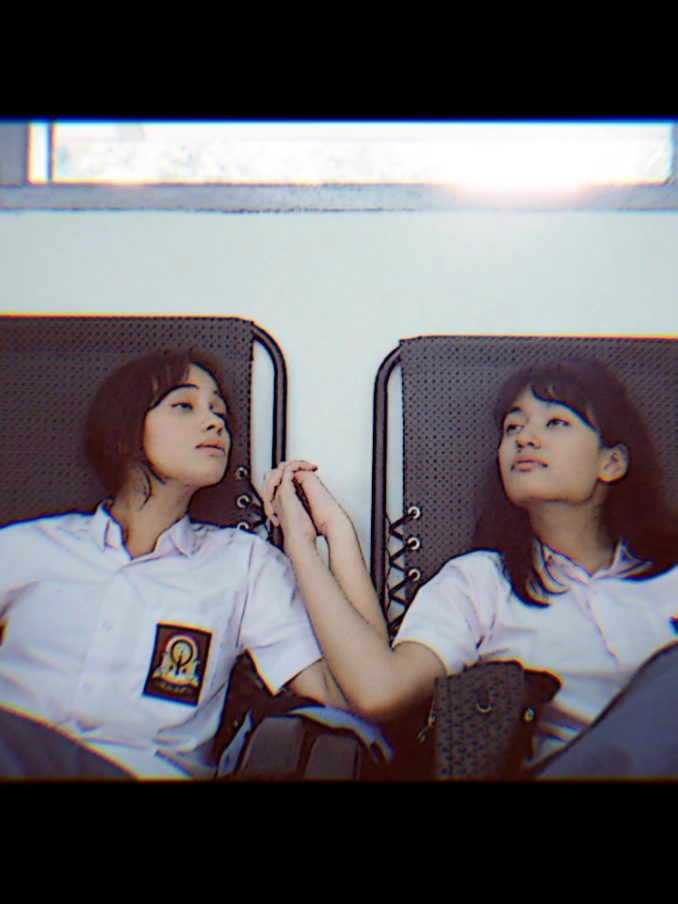 in indonesia movies we trust 🤝🏻. #likeandshare #arawindakirana #auroraribero #jjelitis #filmindonesia 